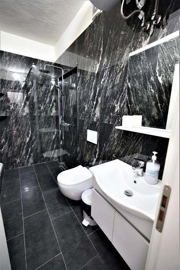 Lovely Studio In Tirana #1 Exteriör bild